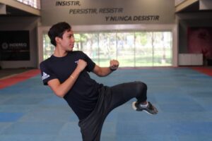 5 taekwondoínes de Querétaro iniciaron concentración en el CNAR