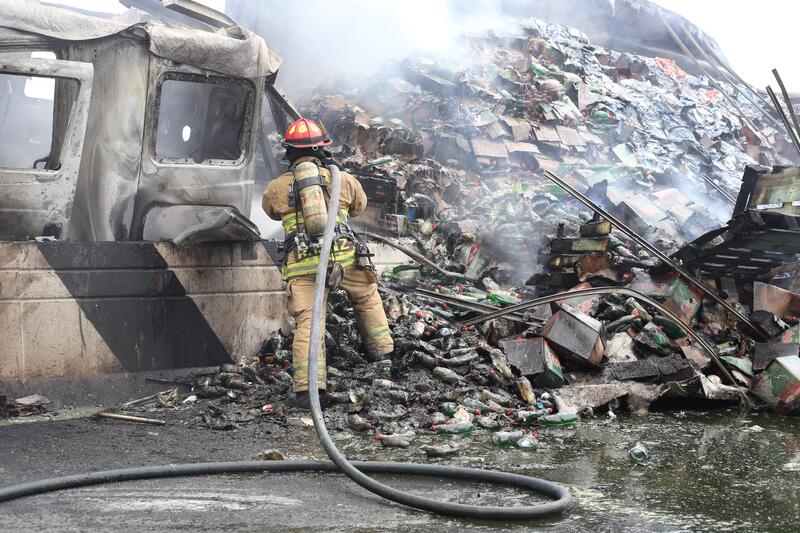 Impresionante accidente vehicular e incendio en el km 161 de la carretera 57