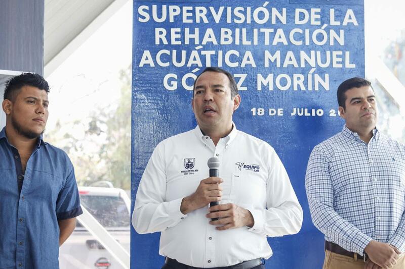 Alcalde Roberto Cabrera supervisa rehabilitación de la Acuática Gómez Morín