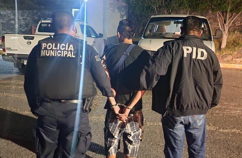 Medidas de seguridad en Querétaro resultan en dos detenciones por homicidio doloso