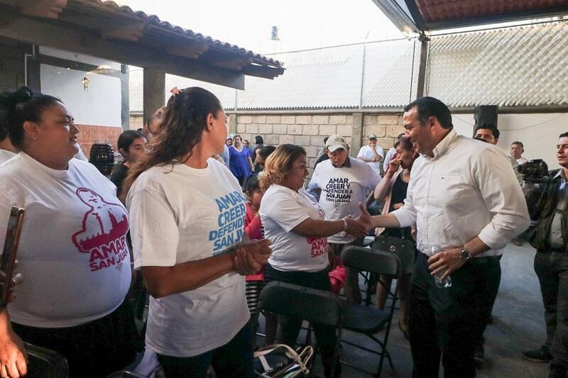 Roberto Cabrera se reúne con líderes de colonias de San Juan del Río y resalta logros