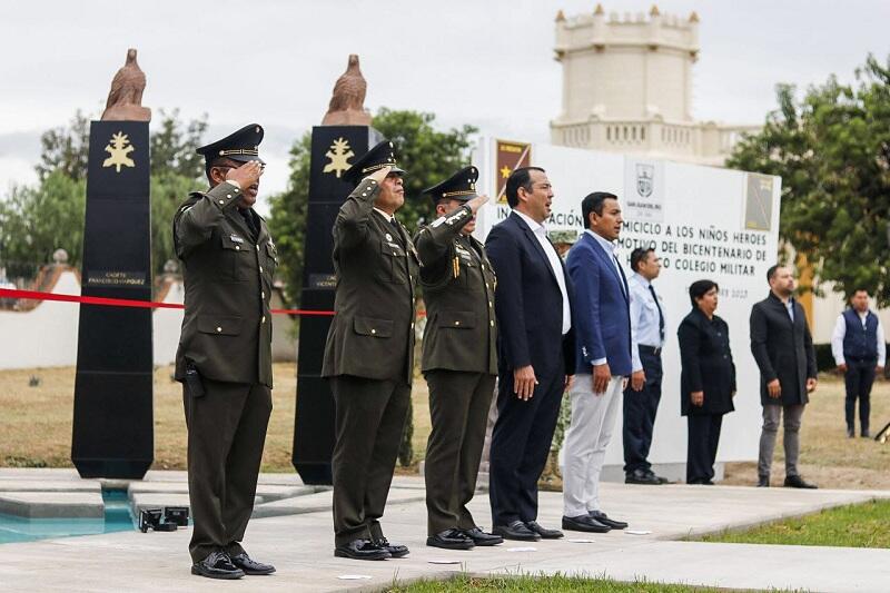 Inauguran Hemiciclo a Niños Héroes en el Séptimo Regimiento Mecanizado, La Llave