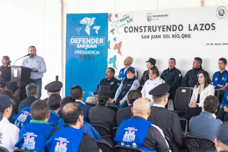 Jornada "Ciudadanos Construyendo Lazos" distribuye costaleras en San Juan del Río