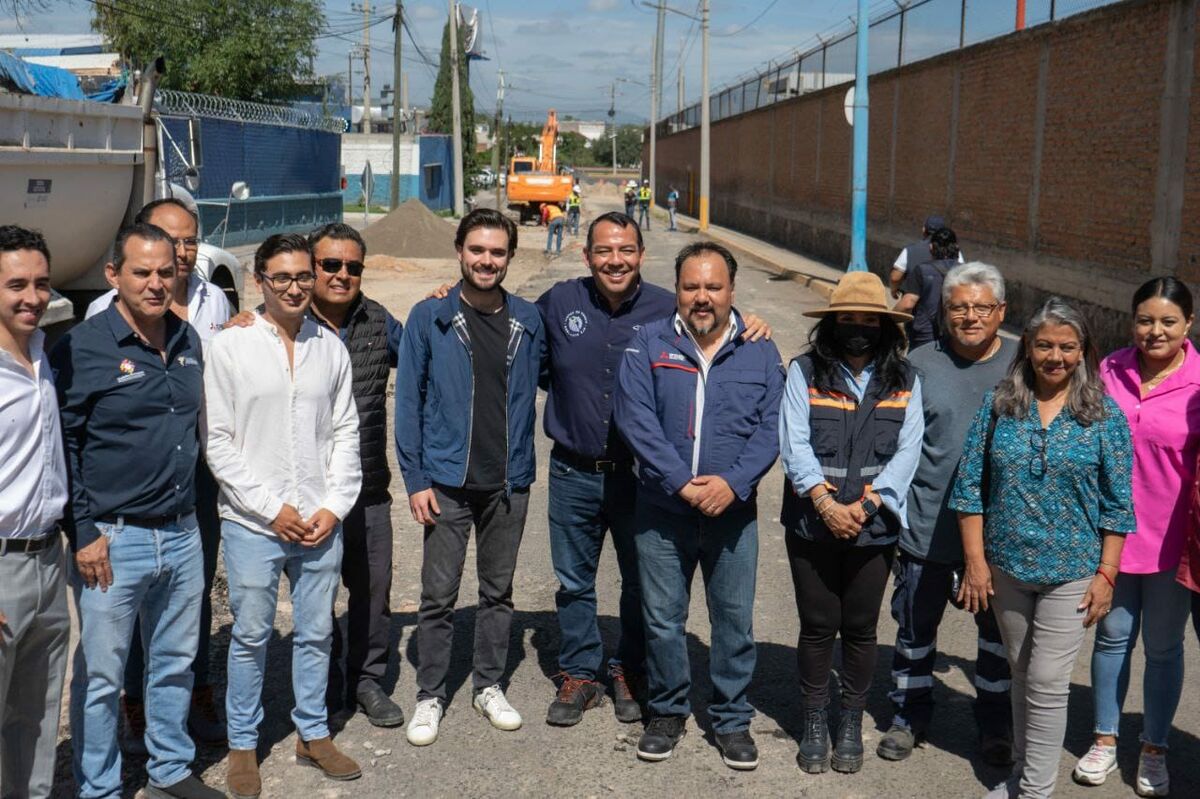 Avanza la rehabilitación de la calle 8 Oriente en San Juan del Río