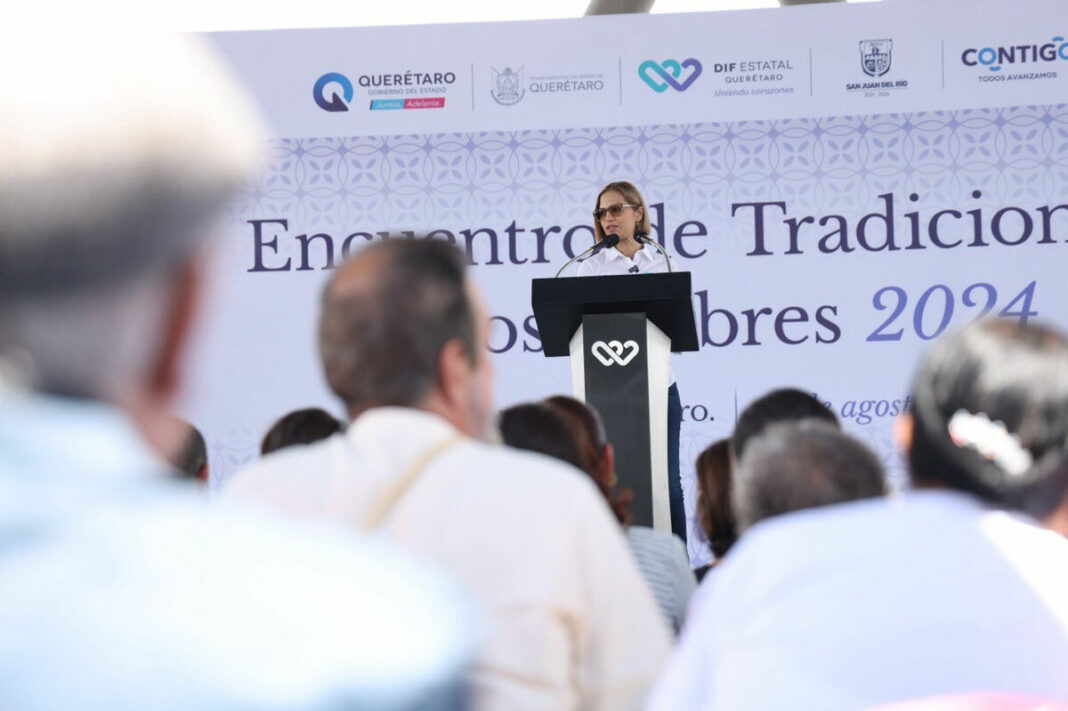 Car Herrera celebra encuentro de tradiciones con adultos mayores en San Juan del Río