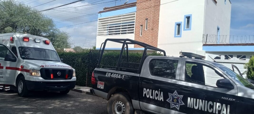 Fallece mujer de 73 años en San Pedro Ahuacatlán al caerle un sillón encima