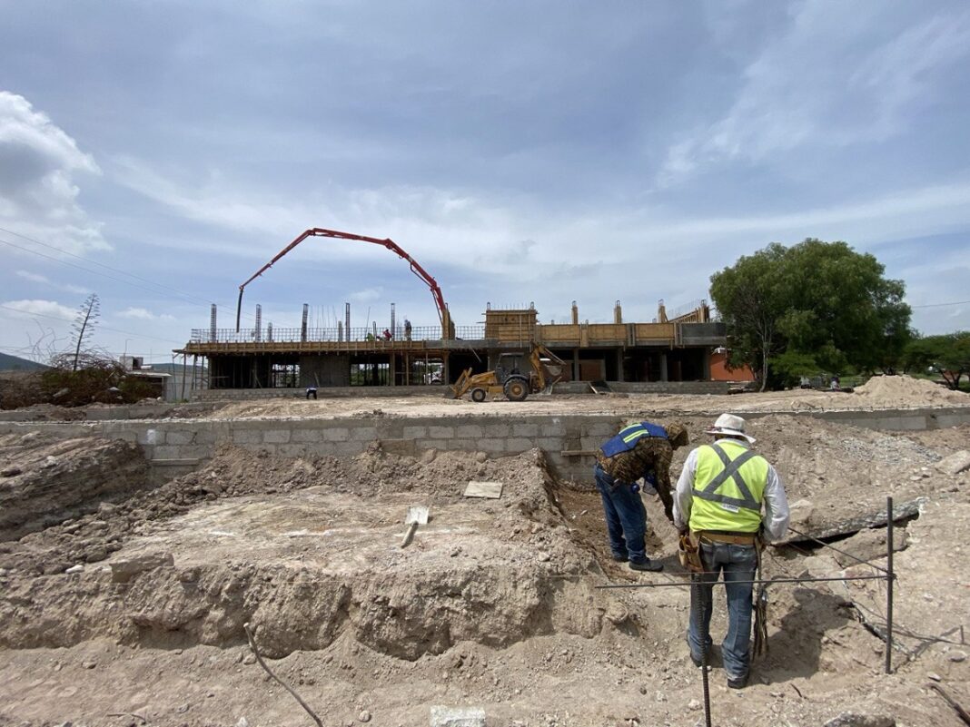 IFEQ supervisa avance de obra educativa en Querétaro, con un 40% de progreso