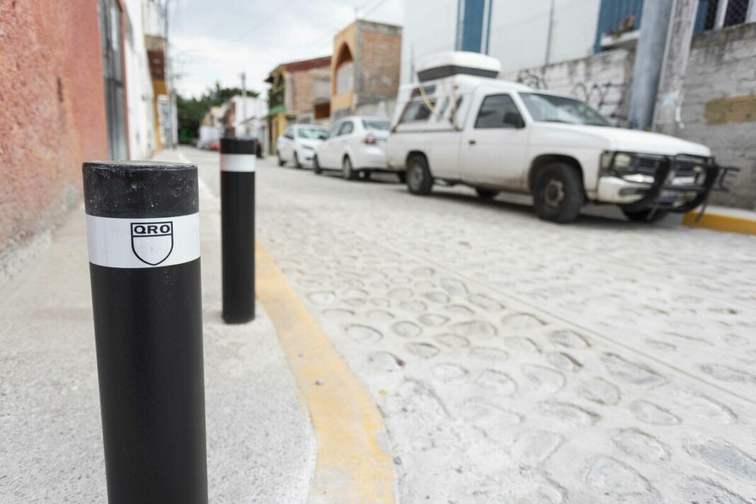 Mejoras en calles de la colonia El Marqués, compromiso cumplido por Mauricio Kuri