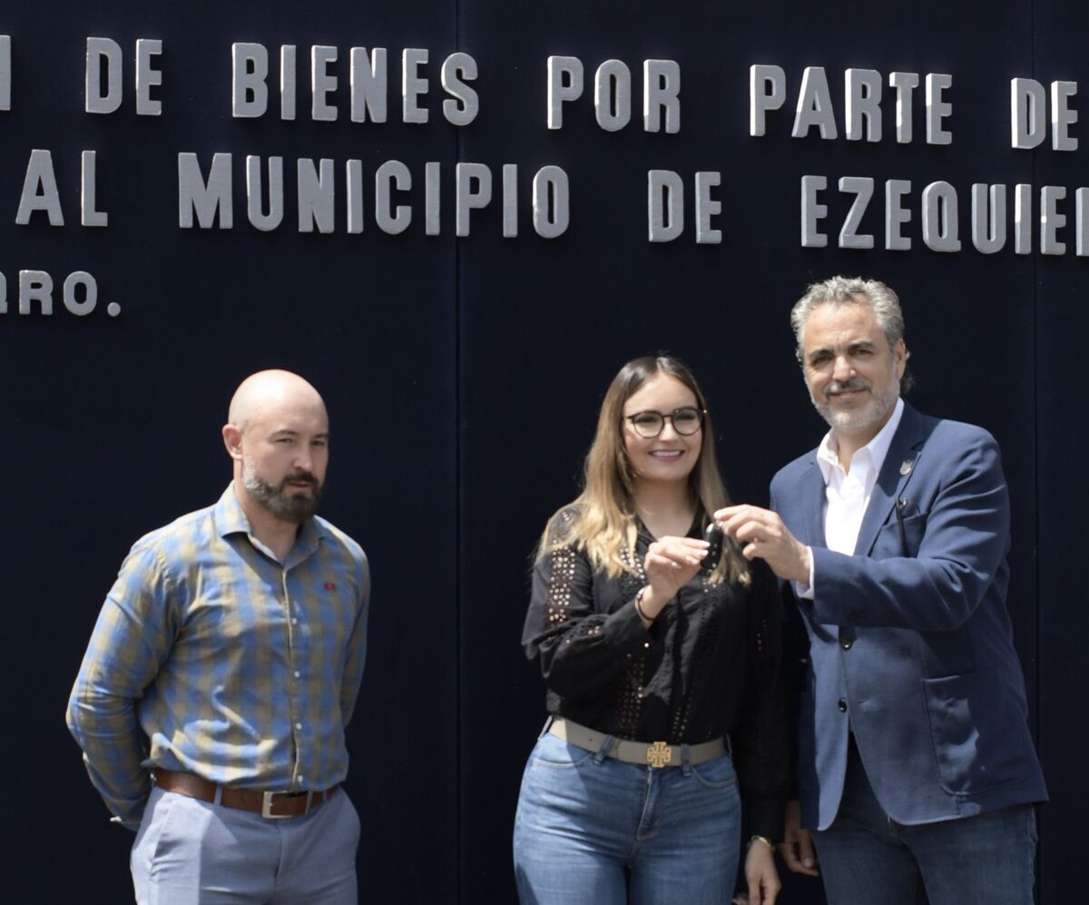 Oficialía Mayor dona bienes por 6.6 mdp al municipio de Ezequiel Montes