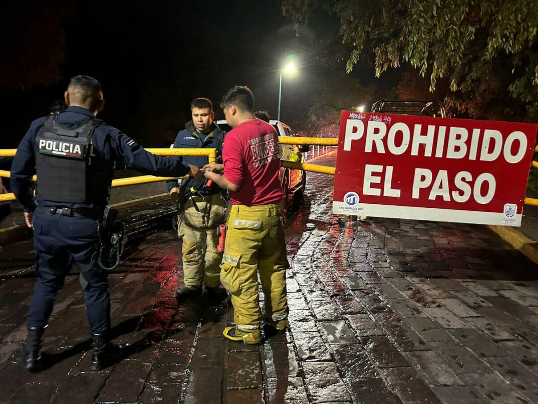 Cierre de vialidades en San Juan del Río por aumento en el nivel del río