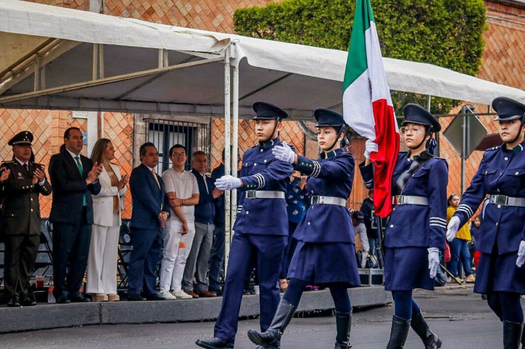 Desfile del 16 de septiembre será especial comentó Roberto Cabrera