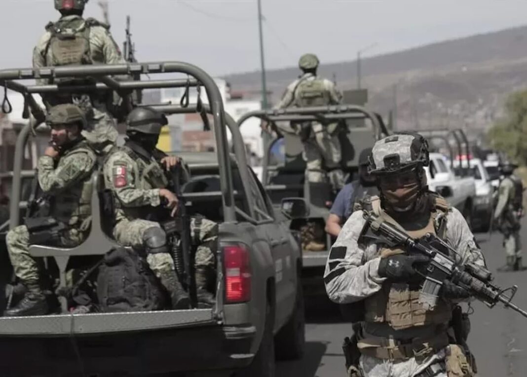 Enfrentamiento armado entre militares y huachicoleros dejó un detenido en San Juan del Río