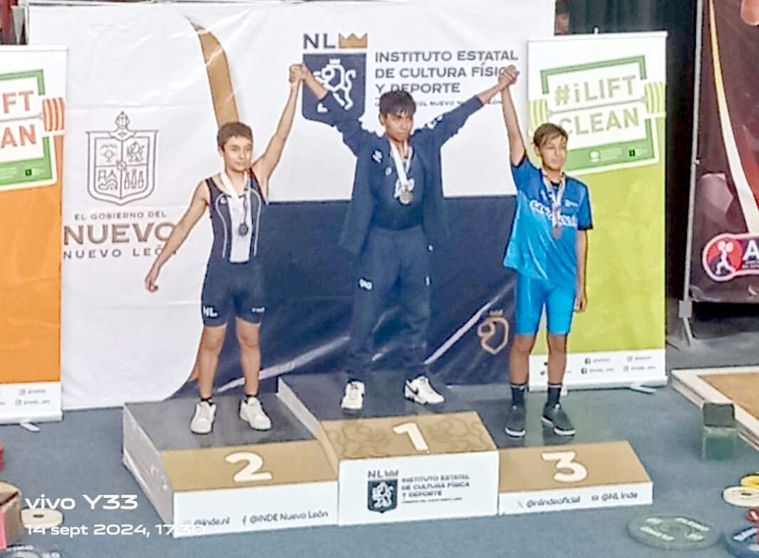 Estudiante de COBAQ gana tres medallas en Campeonato Nacional de Levantamiento de Pesas