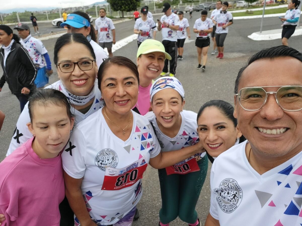 Exitosa doceava Carrera en el Hospital General de San Juan del Río