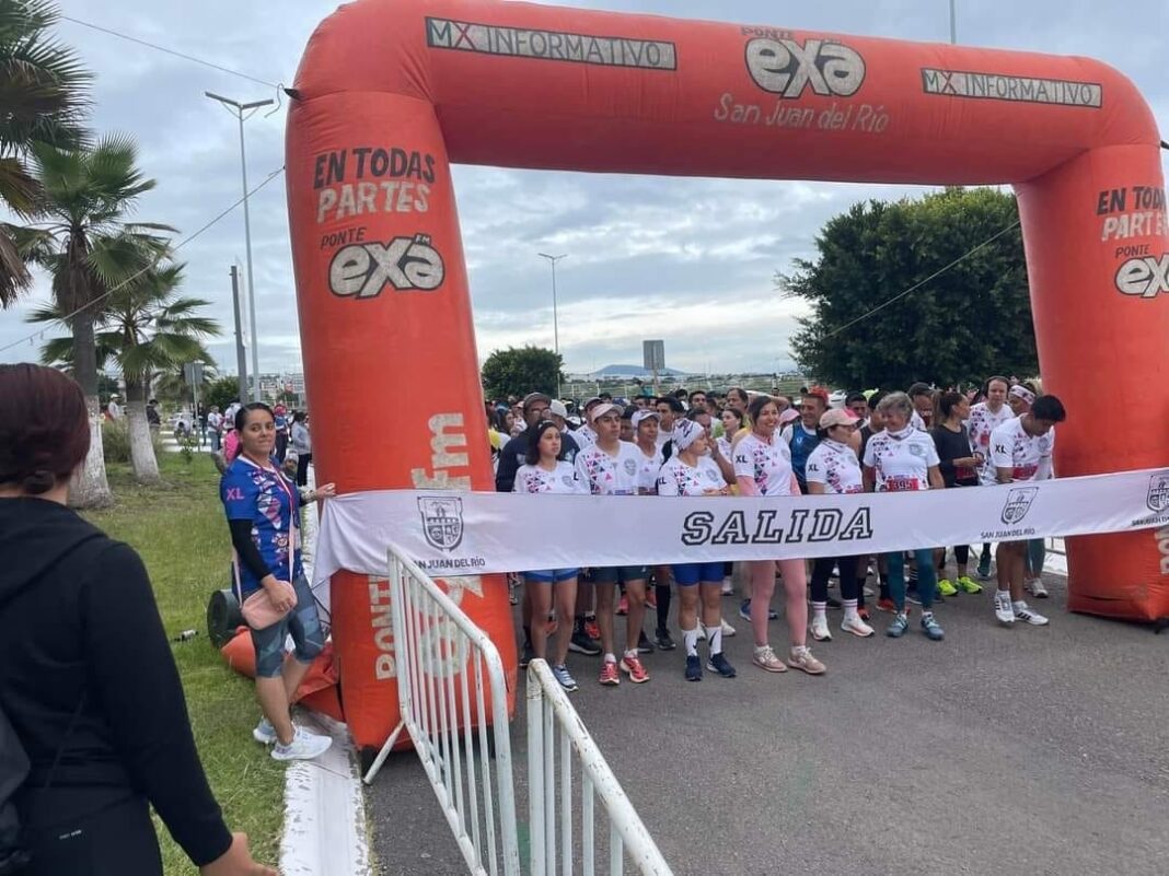 Exitosa doceava Carrera en el Hospital General de San Juan del Río