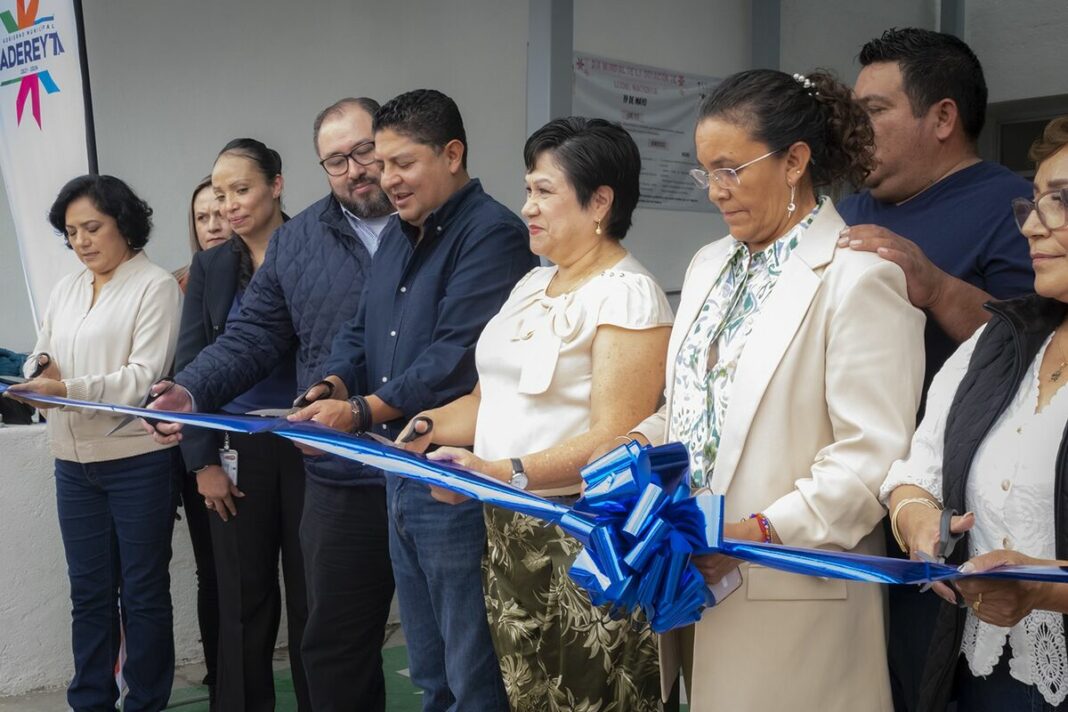 Inauguran techumbre en el área de Urgencias del Hospital General de Cadereyta