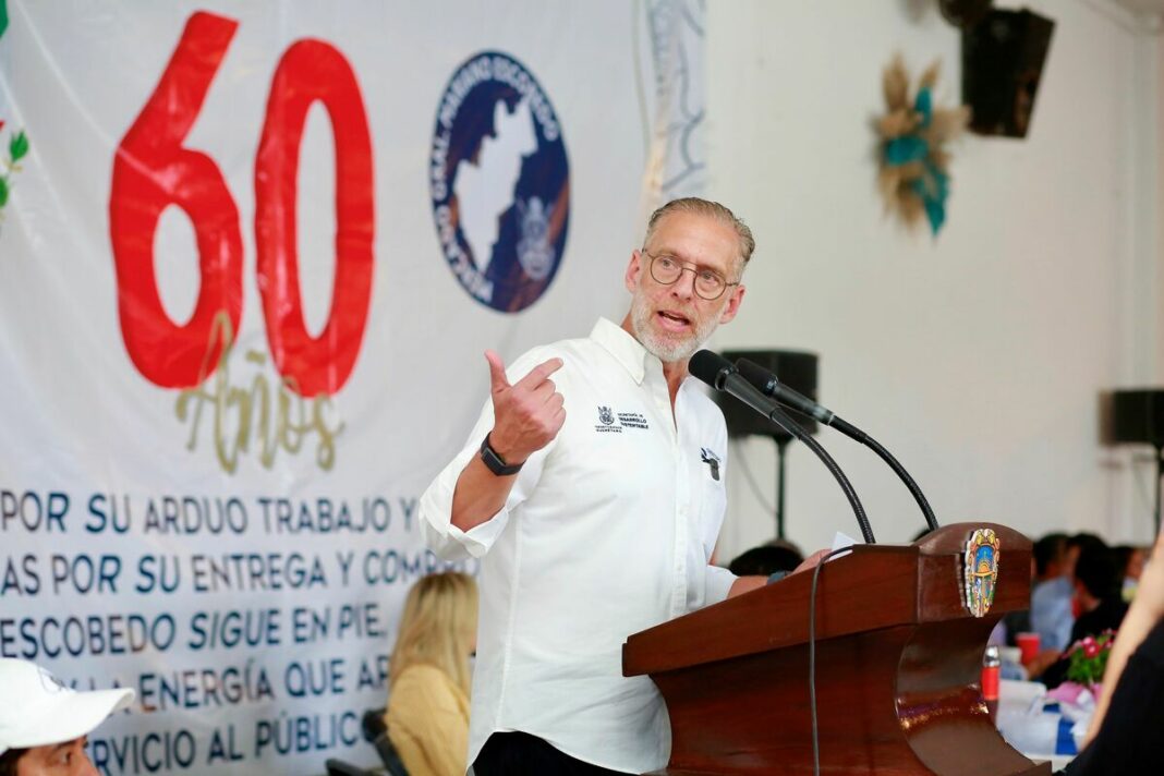 Marco Del Prete celebra el 60 aniversario del Mercado Escobedo y anuncia apoyos para comerciantes