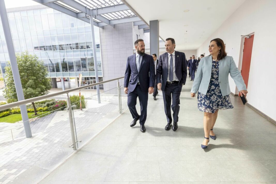 Mauricio Kuri inaugura campus de Texas State University México en Colón