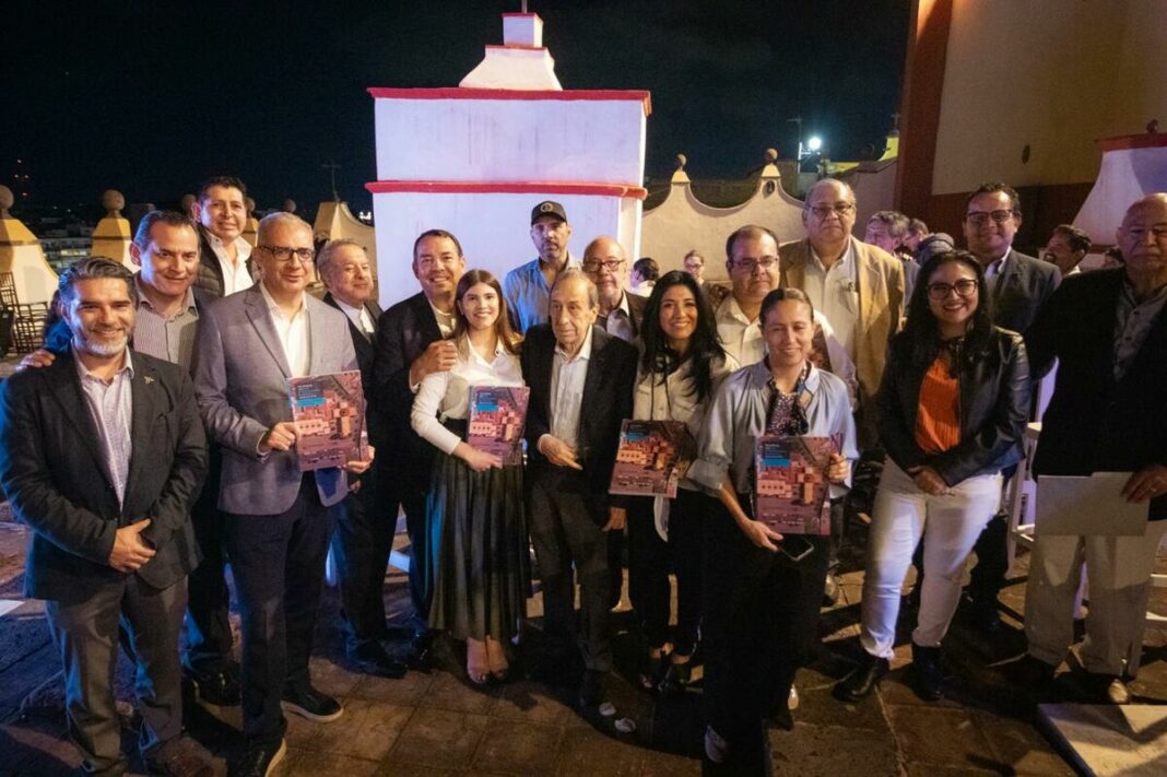 Presentan el libro del Plan del Manejo de la Zona de Monumentos Históricos de San Juan del Río