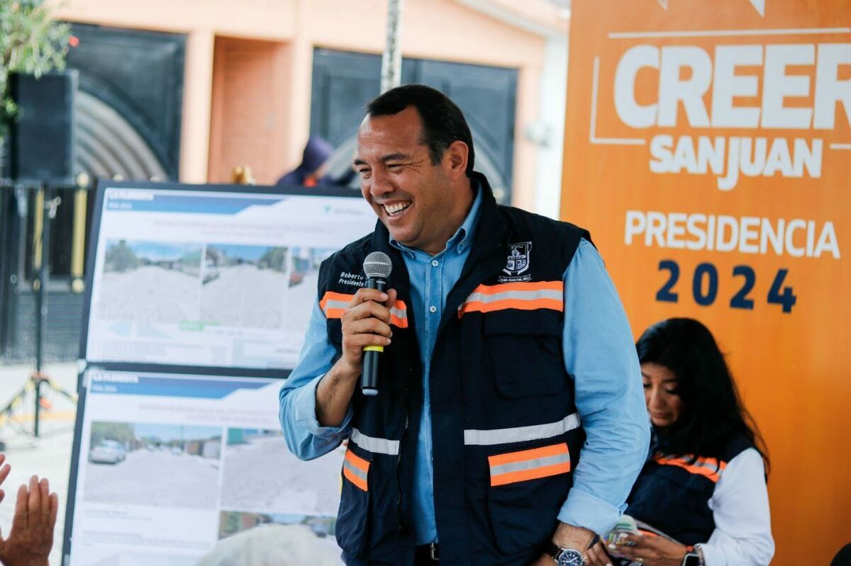 Roberto Cabrera entrega obras por 7.8 mdp en beneficio de más de 16 mil 700 habitantes