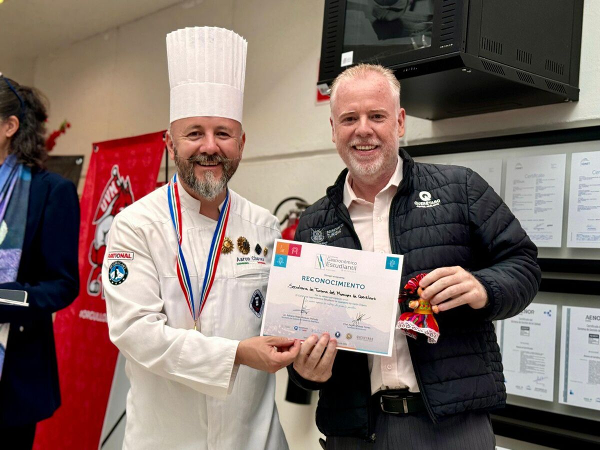 Universitarios enaltecen la gastronomía queretana en concurso estudiantil