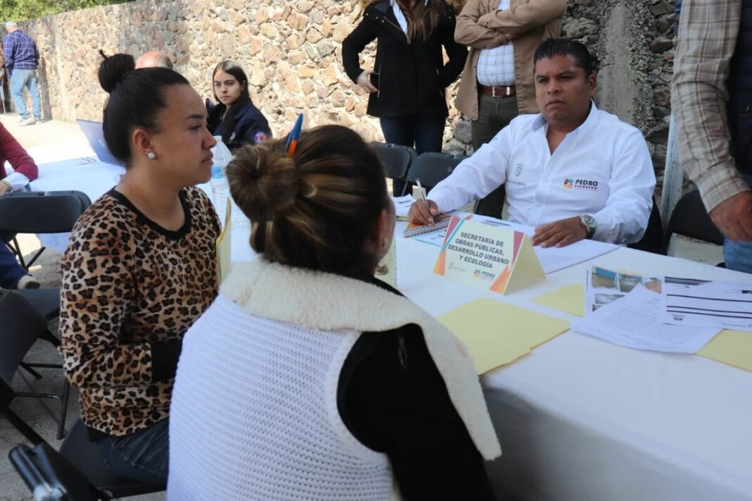 Realizan jornada de Atención Ciudadana en Dolores de Ajuchitlancito, Pedro Escobedo