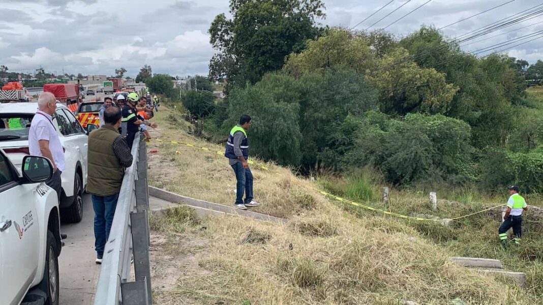 Concluyen trabajos de reparación en socavón del km 161 de la México-Querétaro