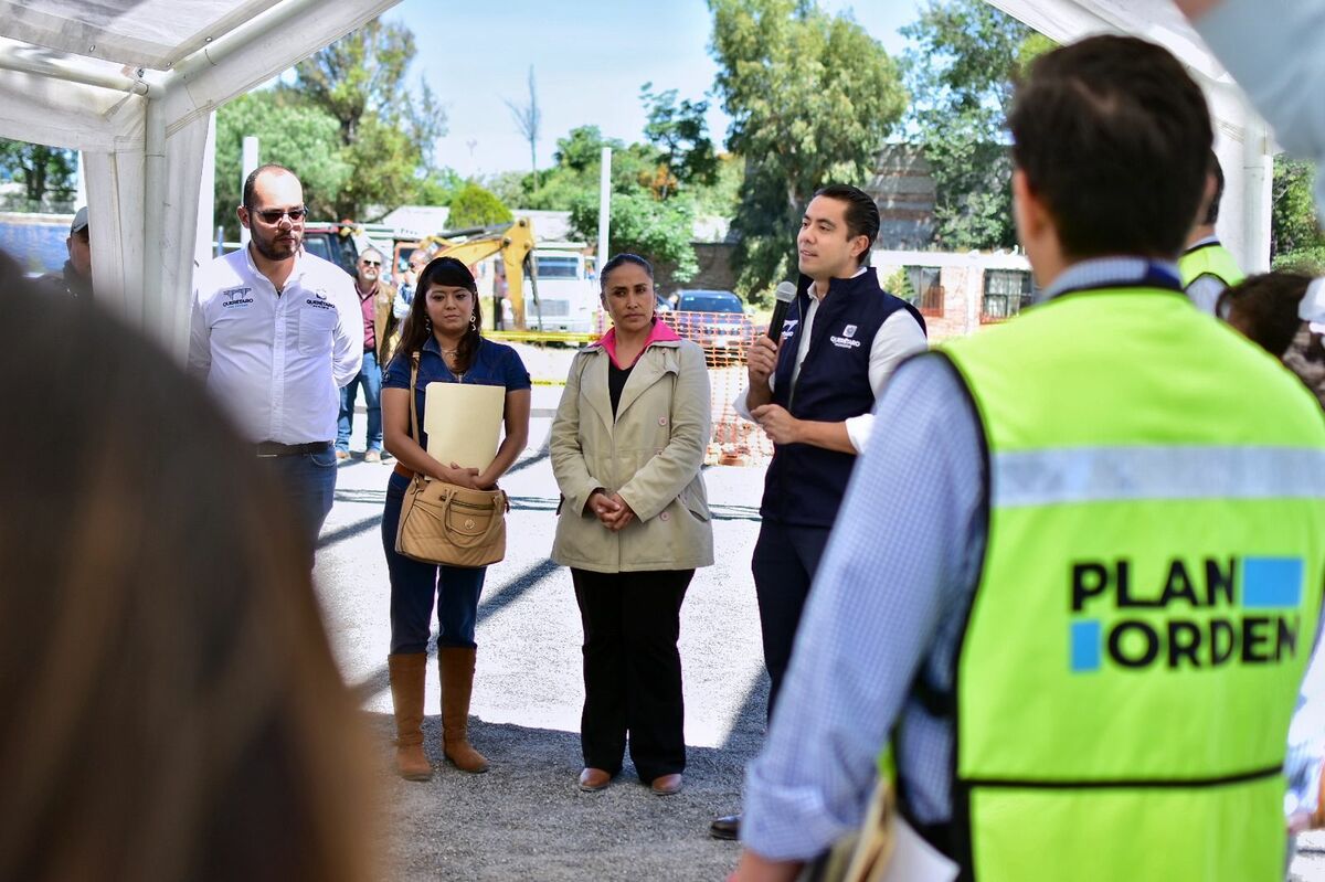 Felifer Macías supervisó avances de infraestructura deportiva en escuela de Santa Rosa Jáuregui