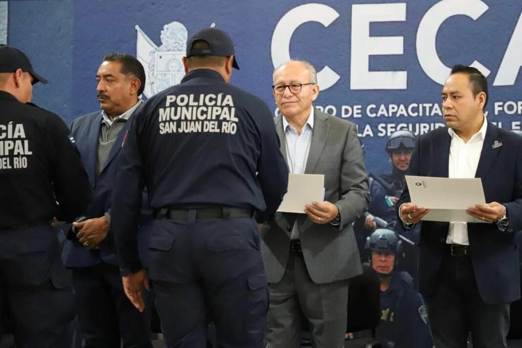 Policías sanjuanenses participan en curso de especialización con la Policía Nacional de Colombia