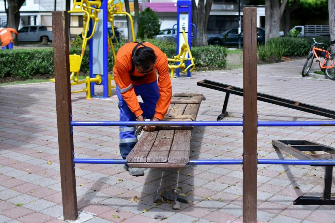 Presidente Felifer Macías supervisó la rehabilitación de espacios públicos en Jardines de la Hacienda