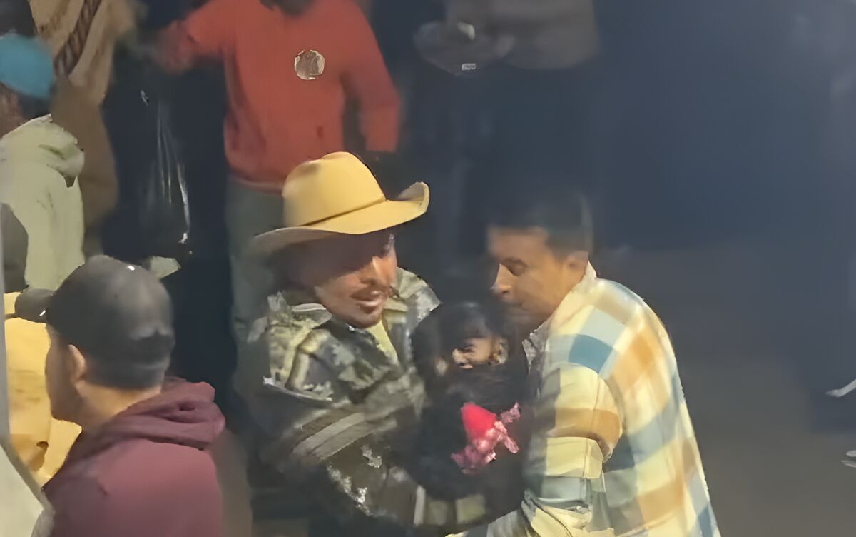 Riña genera pánico entre familias durante la fiesta patronal de La Llave, San Juan del Río