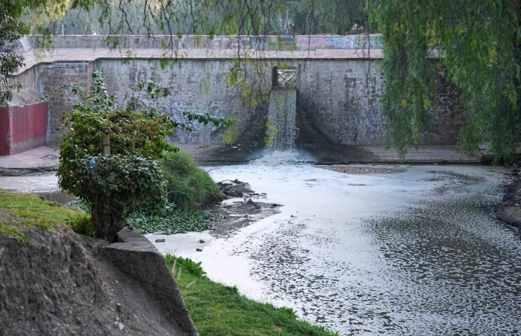 Apoyo de Felifer Macías y del municipio para el saneamiento del río Querétaro