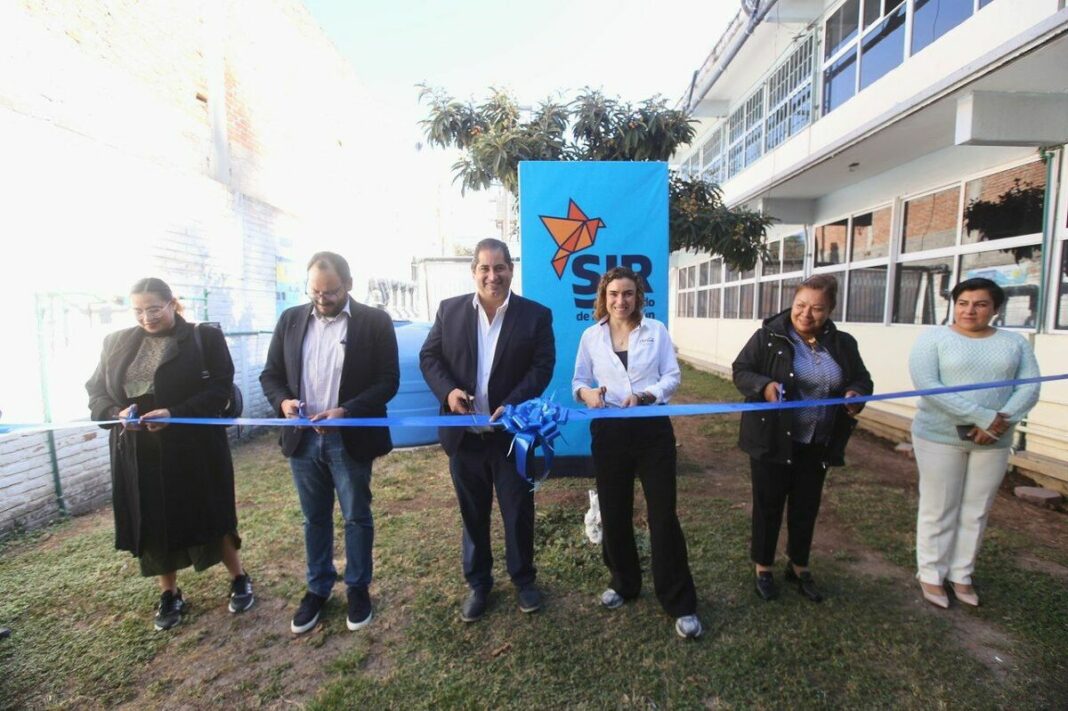 Inauguran sistema de captación de agua de lluvia en la secundaria Antonio Caso