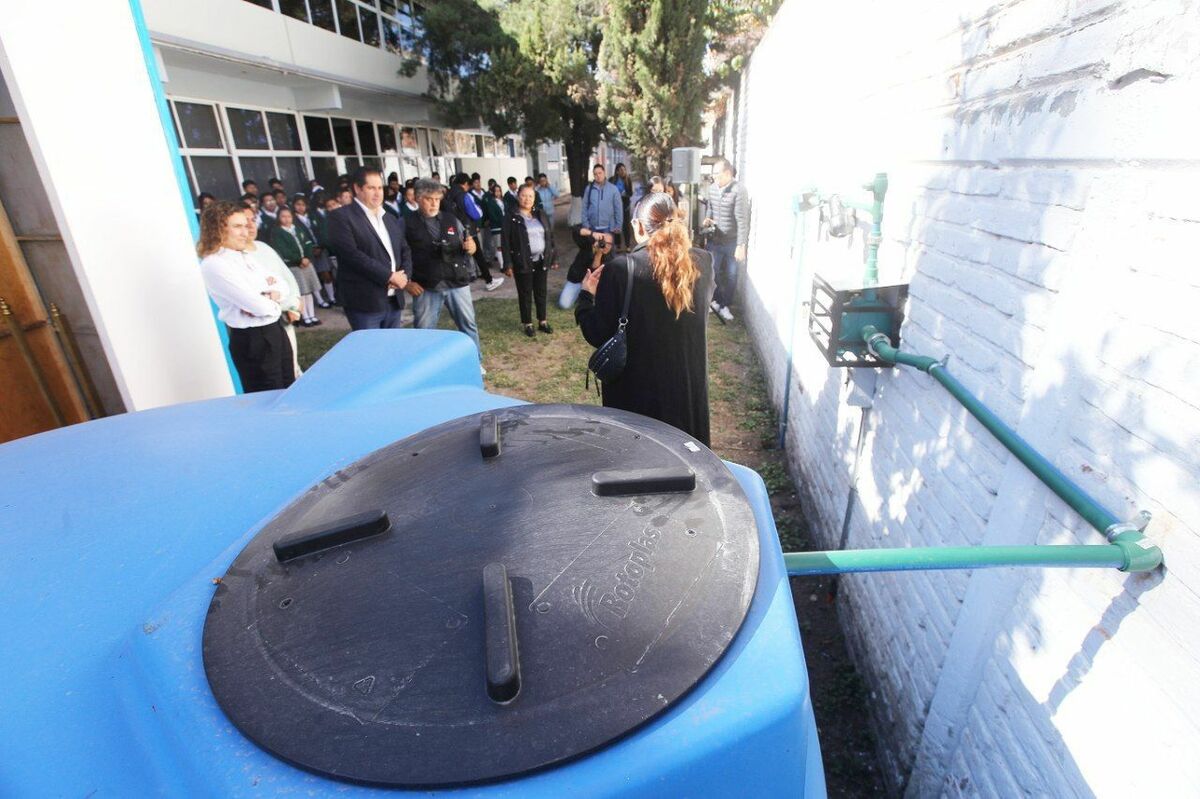 Inauguran sistema de captación de agua de lluvia en la secundaria Antonio Caso