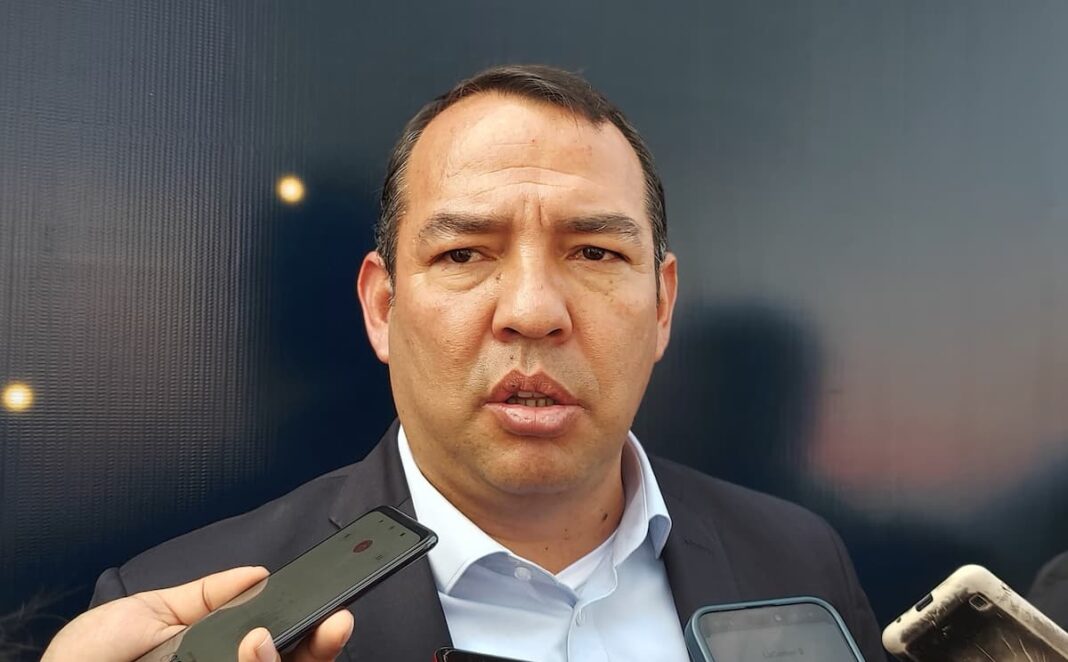 Roberto Cabrera respalda a Mauricio Kuri tras el homicidio de 10 personas en Querétaro