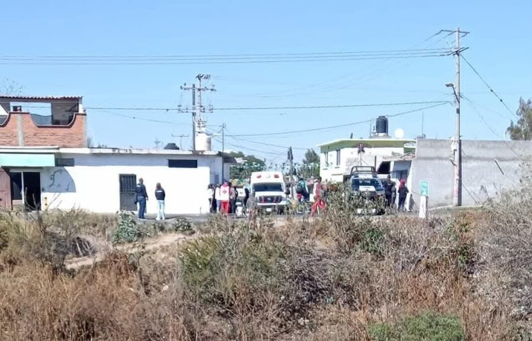 Mujer adulta mayor fallece tras ser atropellada por autobús suburbano en San Juan del Río