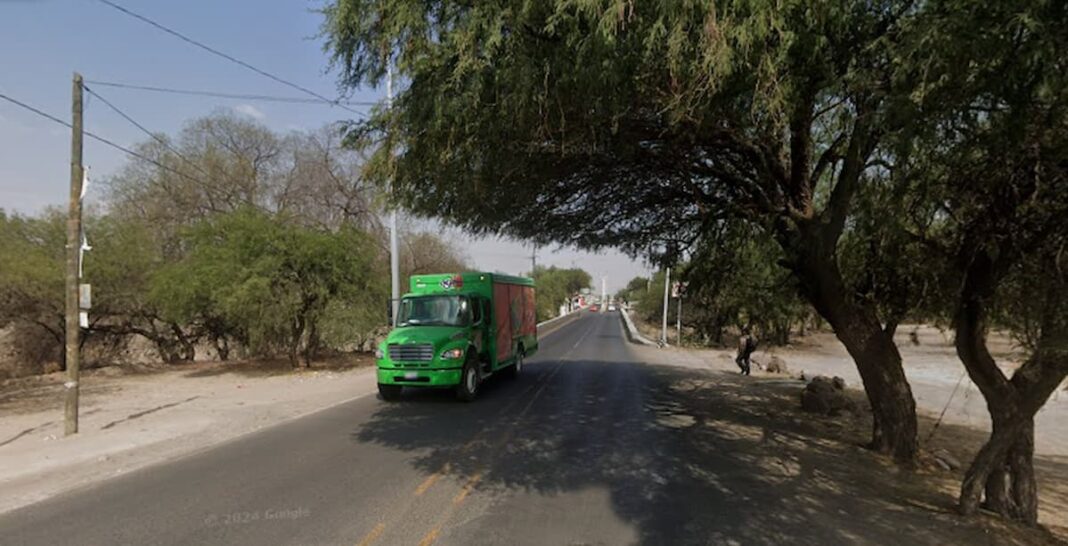 Proyectan nueva vialidad en arroyo de Xhosda; puente histórico será peatonal