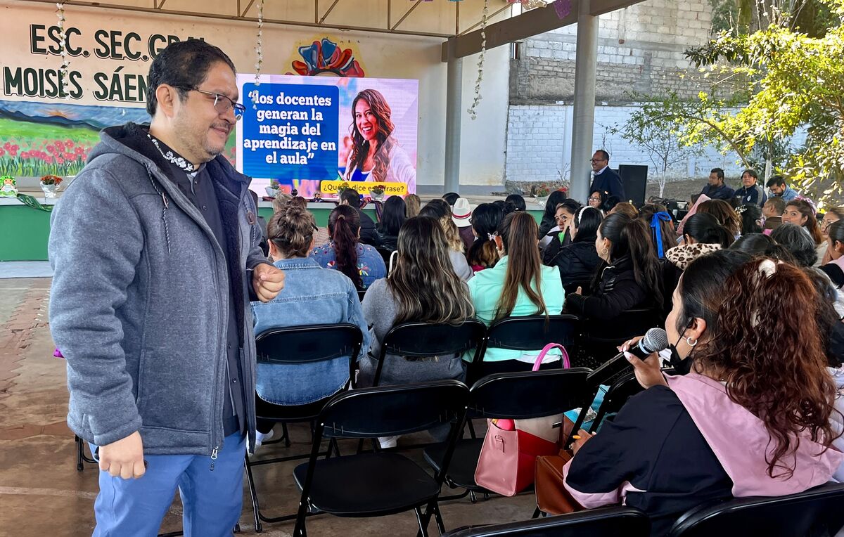 17 mil docentes participaron en la quinta reunión del Consejo Técnico Escolar