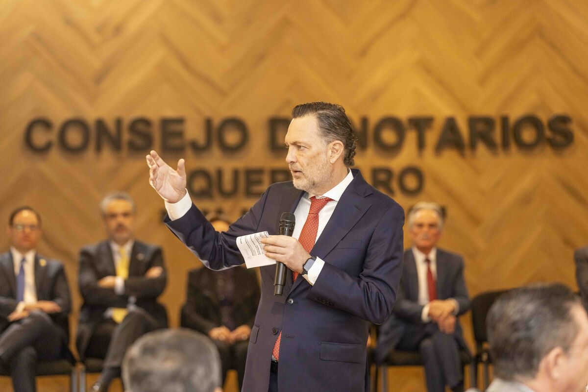 Gobernador Kuri destaca la excelencia y actualización del notariado queretano