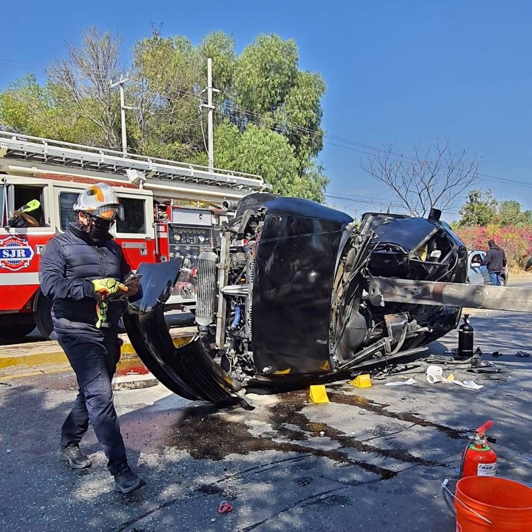 Conductor sufre accidente en competencia de arrancones en San Juan del Río