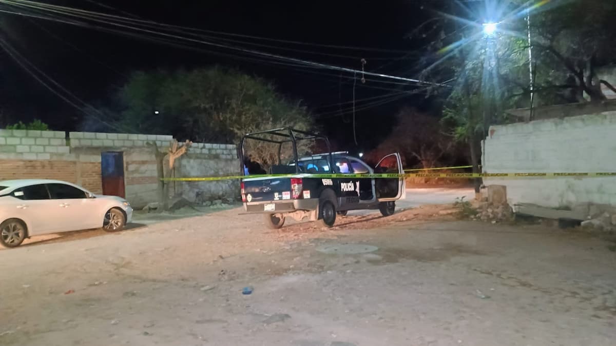 Intento de asalto a autobús en Tequisquiapan deja un policía herido y dos detenidos