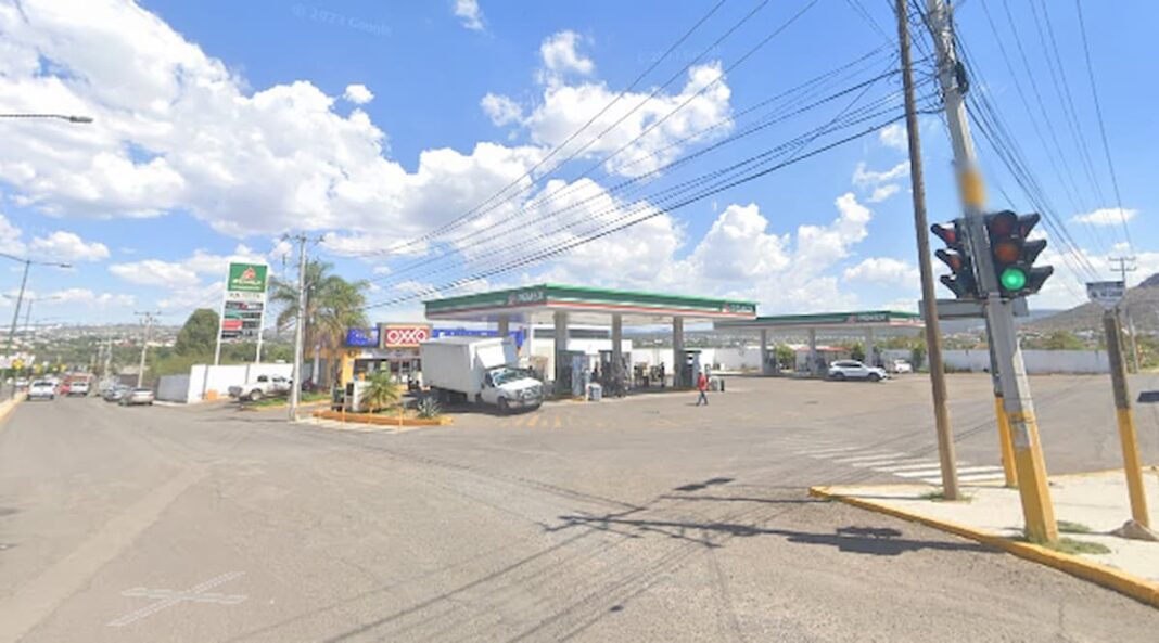 Clausuran gasolinera en San Juan del Río por irregularidades ambientales